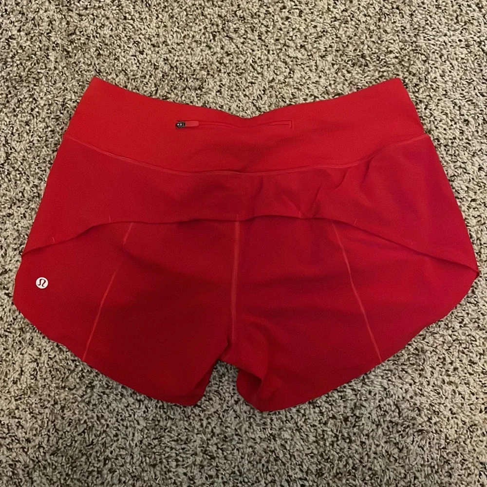 Lululemon Speed Shorts in Dark Red - Picture 2 of 3